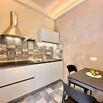 Apartman Hostdomus - Smeraldo - Seafront - Bike *