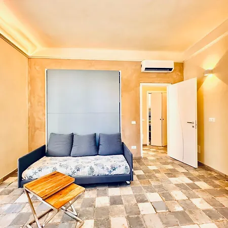 Hostdomus - Smeraldo - Seafront - Bike Apartment Finale Ligure